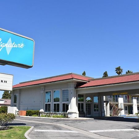 Signature Anaheim Maingate Екстер'єр фото